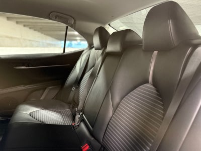 Toyota Camry SE 2024