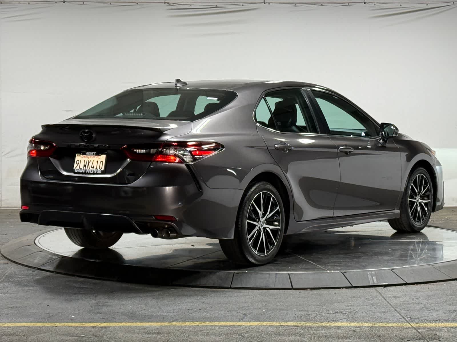 Toyota Camry SE 2024