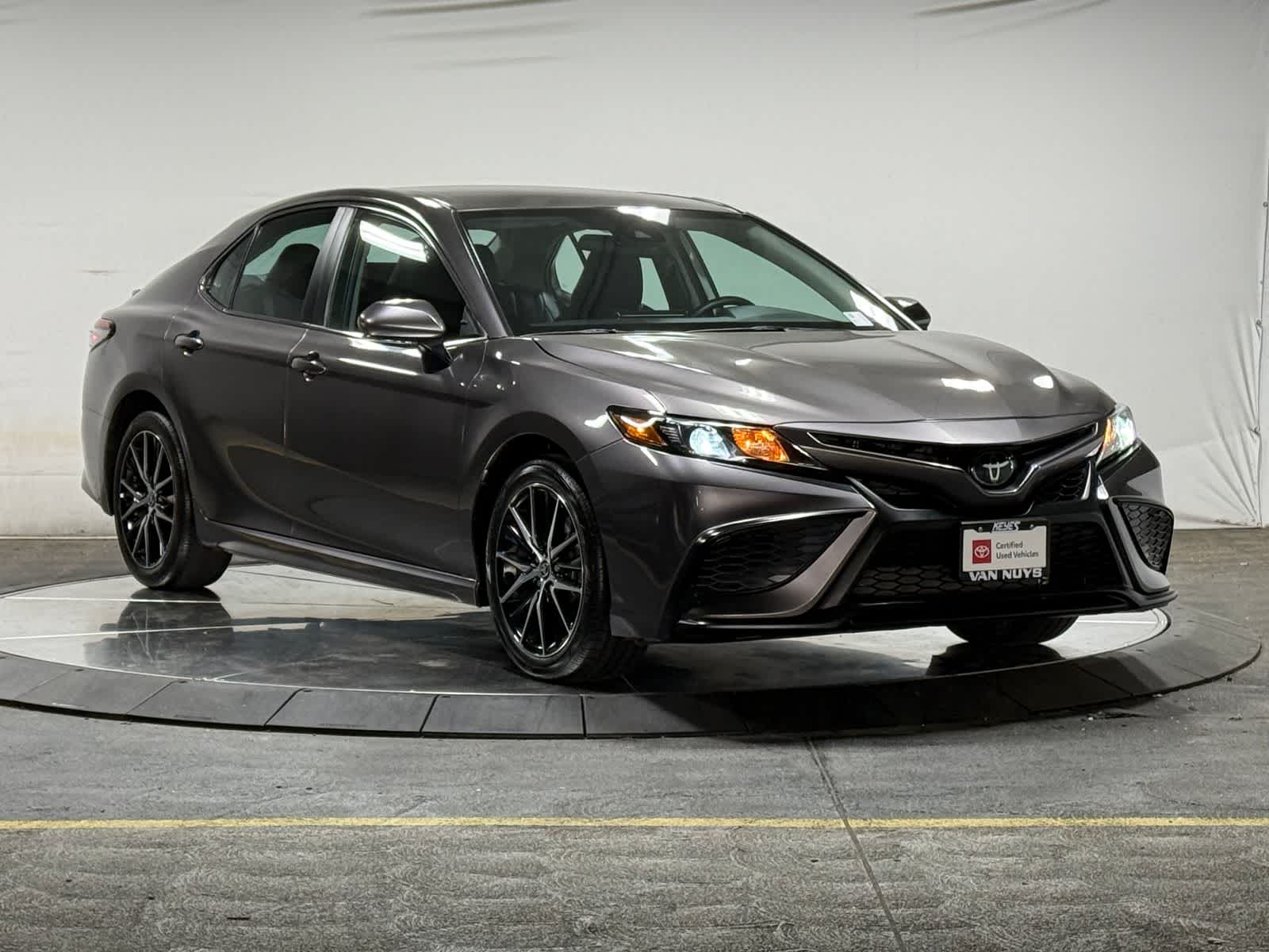 Toyota Camry SE 2024