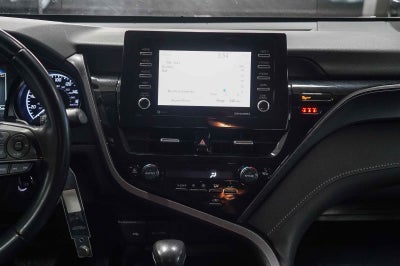 Toyota Camry SE 2024