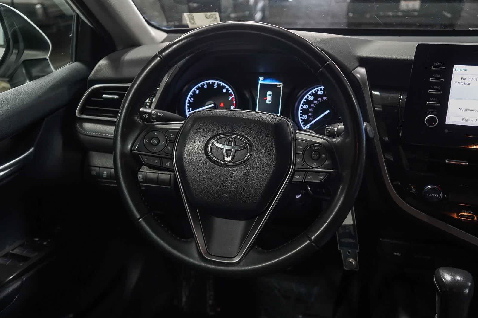 Toyota Camry SE 2024