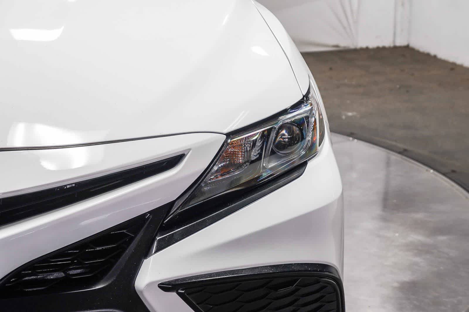 Toyota Camry SE 2024