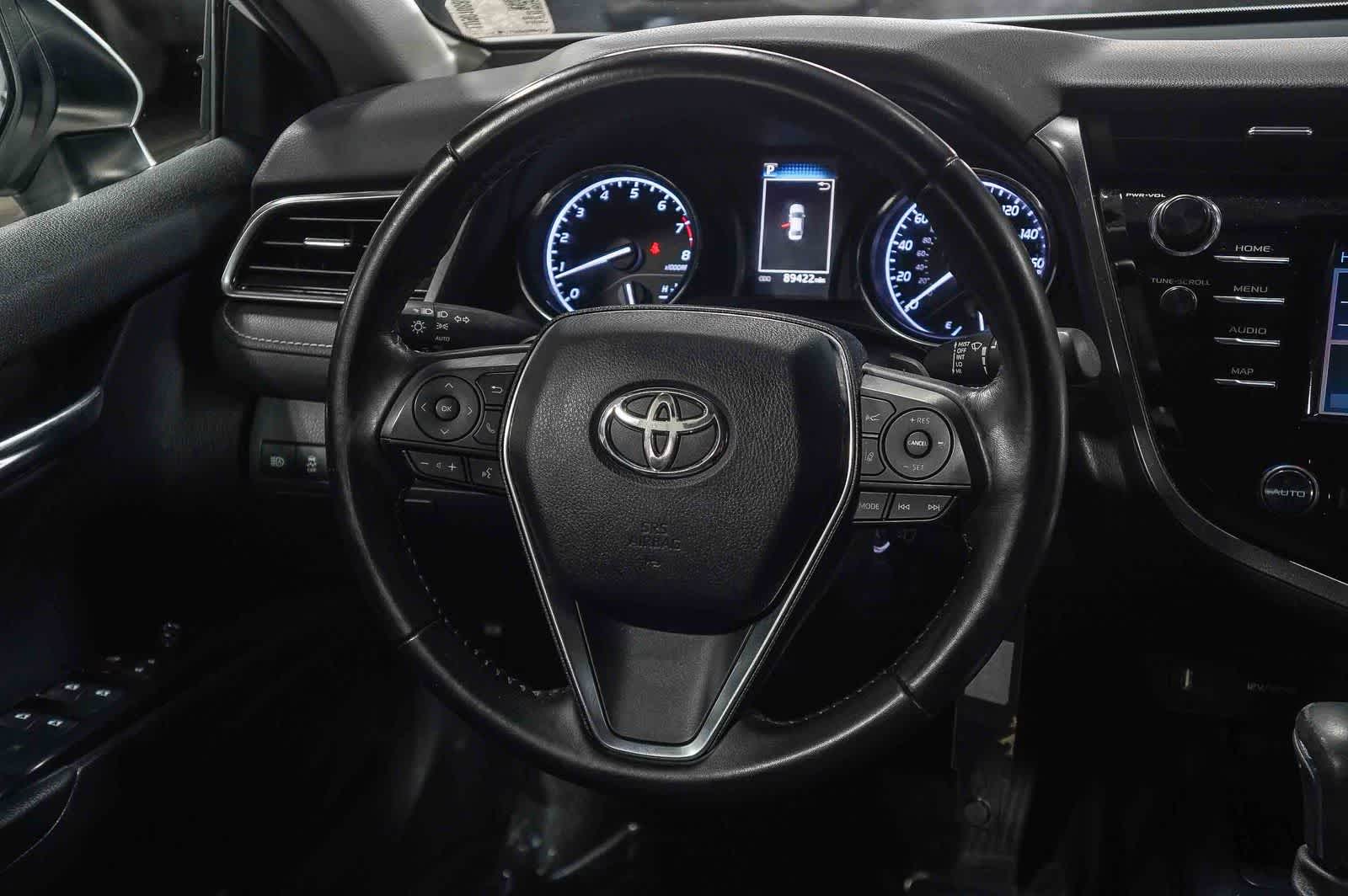 Toyota Camry SE 2020