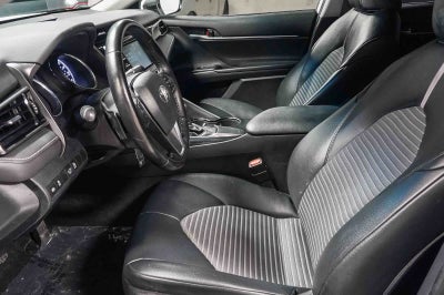 Toyota Camry SE 2020