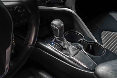 Toyota Camry SE 2020