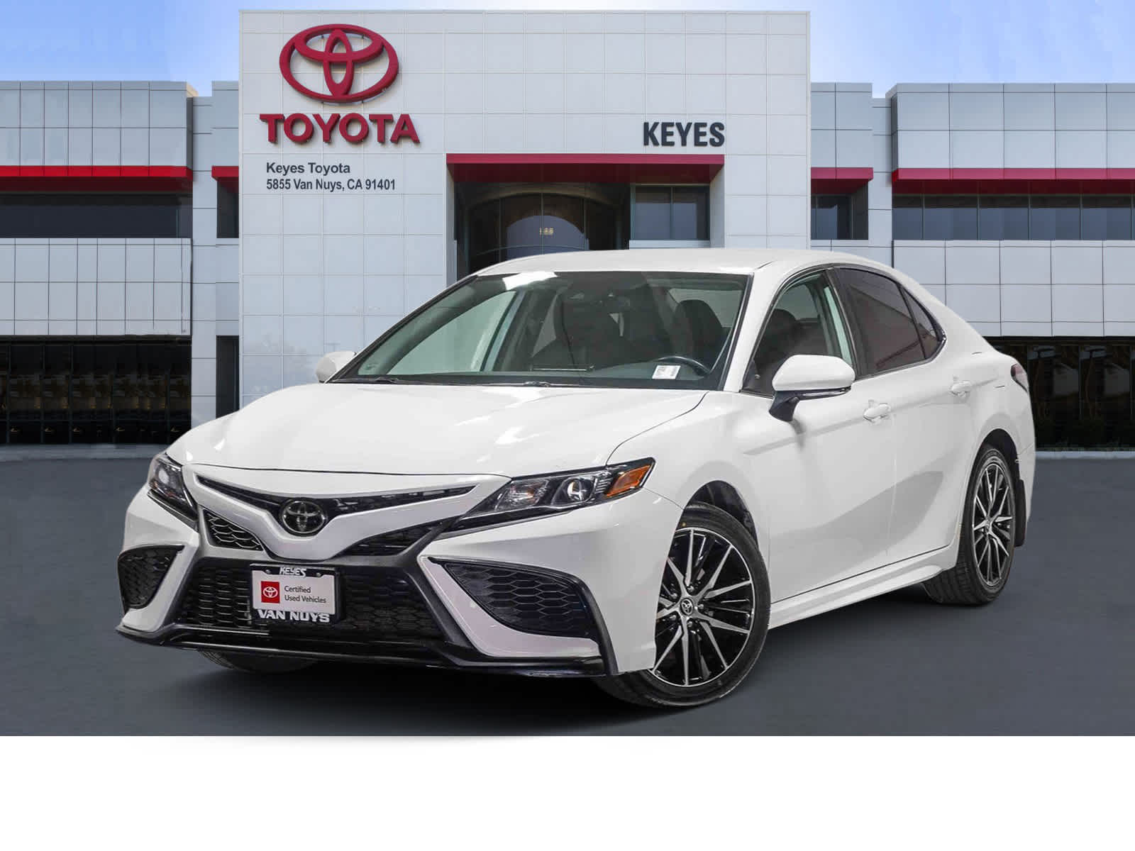 Toyota Camry SE 2024
