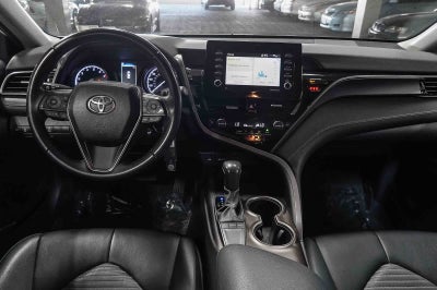 Toyota Camry SE 2024