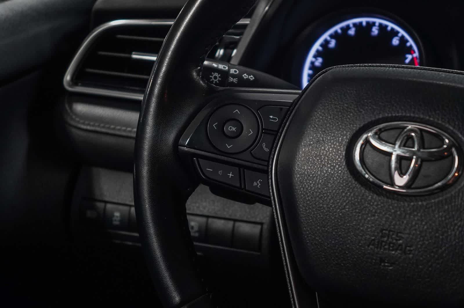 Toyota Camry SE 2024