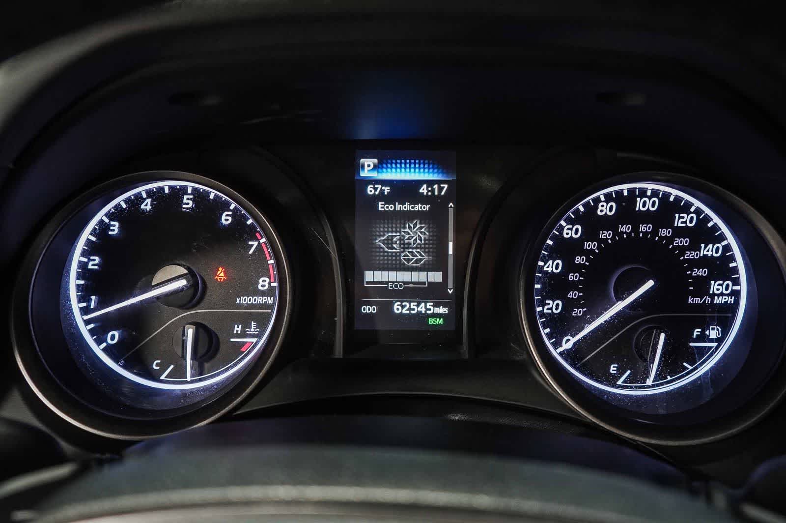 Toyota Camry SE 2024