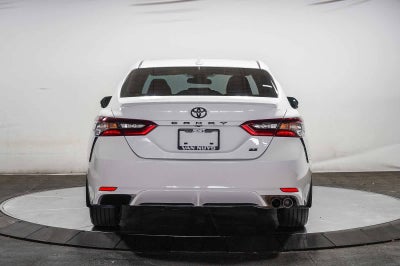 Toyota Camry SE 2024