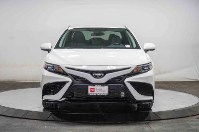 Toyota Camry SE 2024