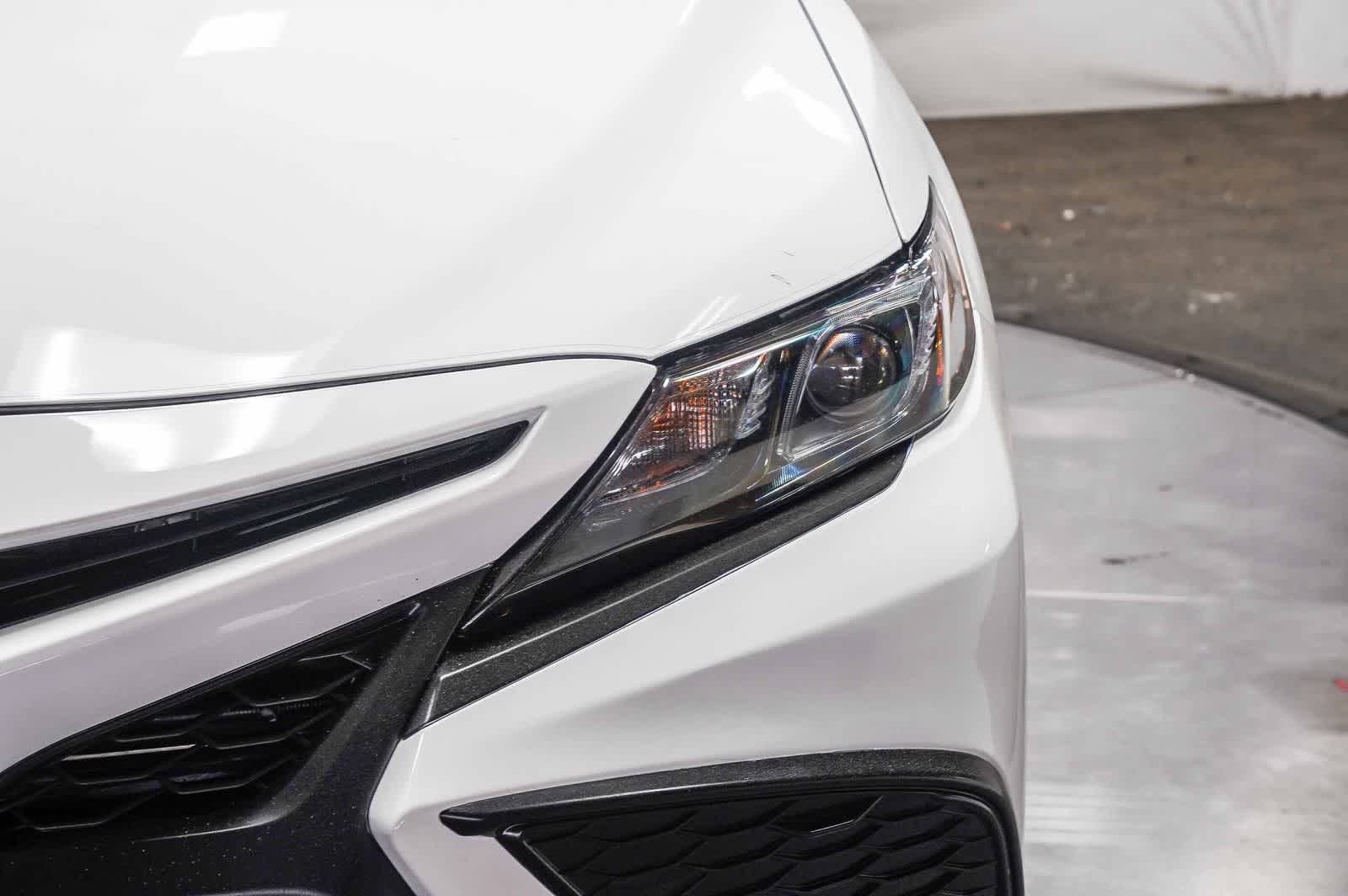Toyota Camry SE 2024