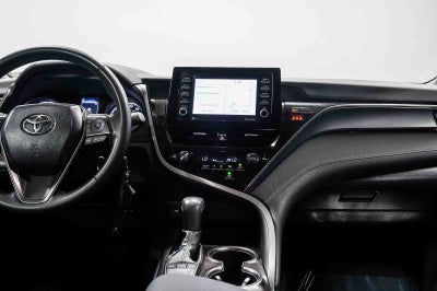 Toyota Camry SE 2024