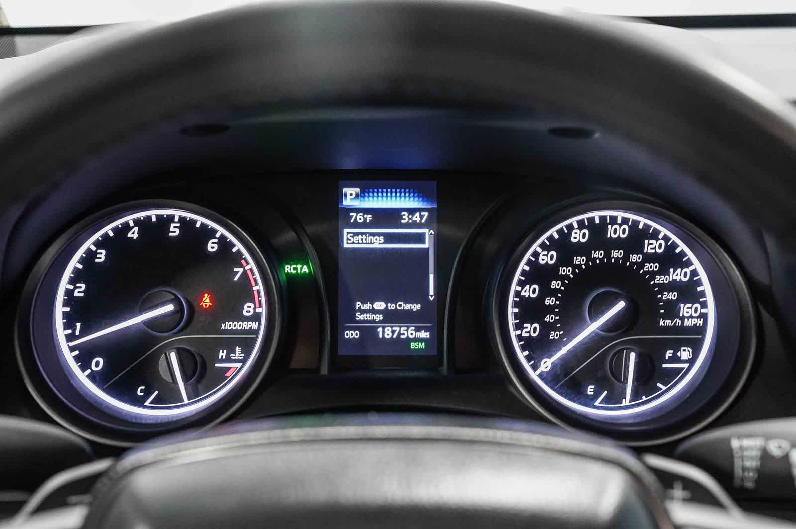 Toyota Camry SE 2024