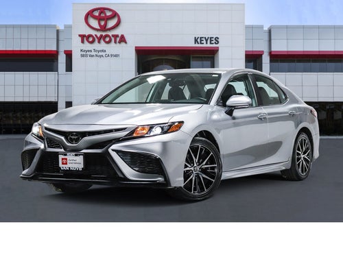 Toyota Camry SE 2024