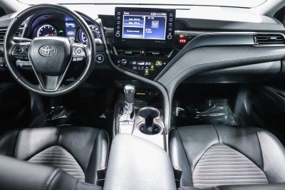 Toyota Camry SE 2024