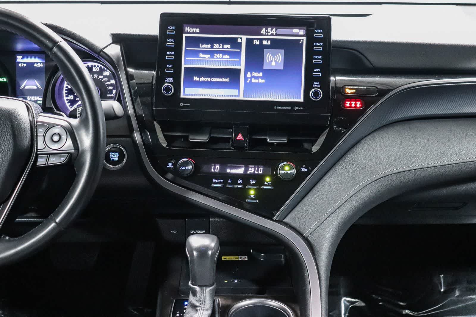Toyota Camry SE 2024