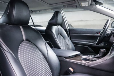Toyota Camry SE 2024