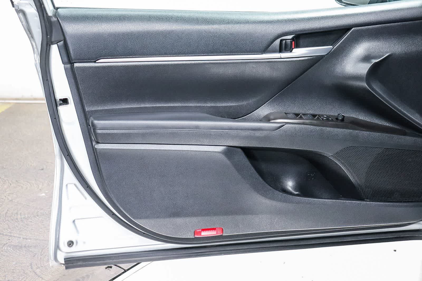 Toyota Camry SE 2024