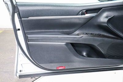 Toyota Camry SE 2024