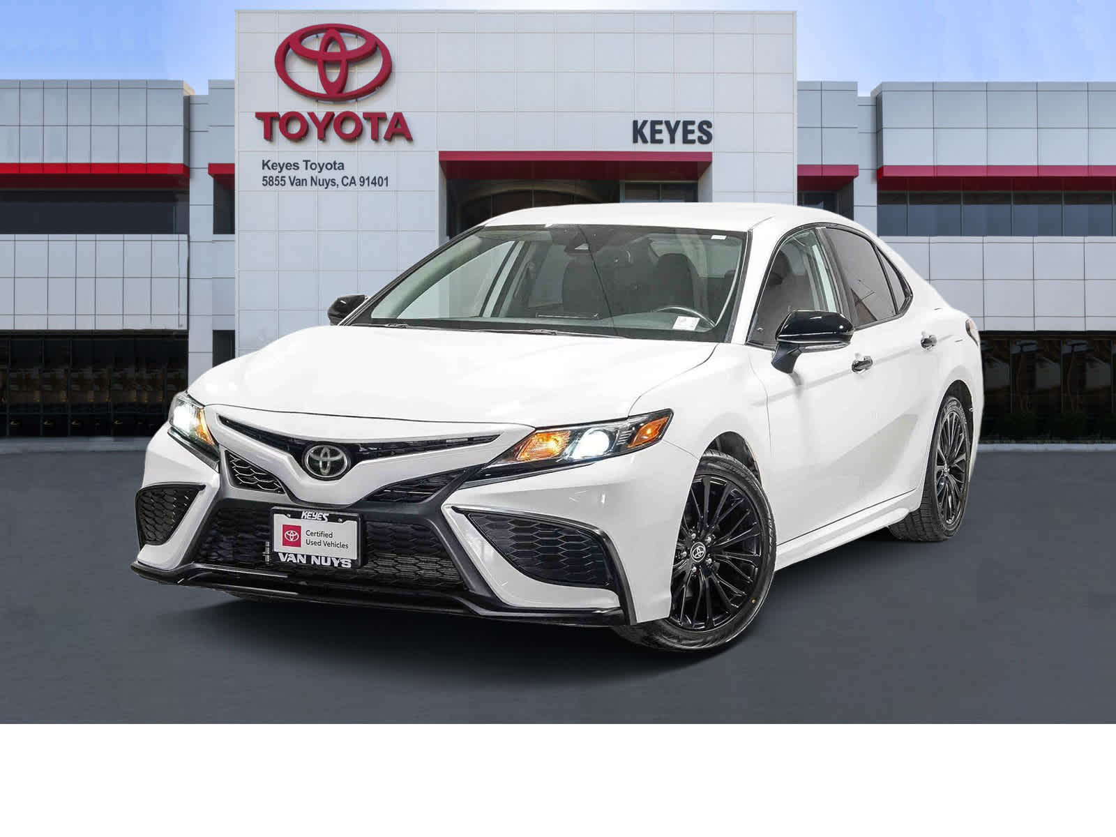 Toyota Camry SE Nightshade 2021
