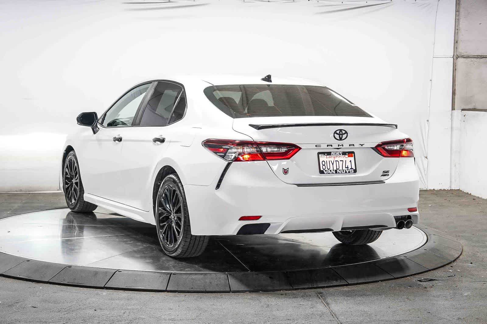 Toyota Camry SE Nightshade 2021
