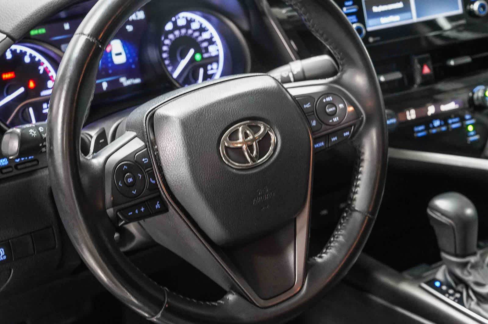 Toyota Camry SE Nightshade 2021