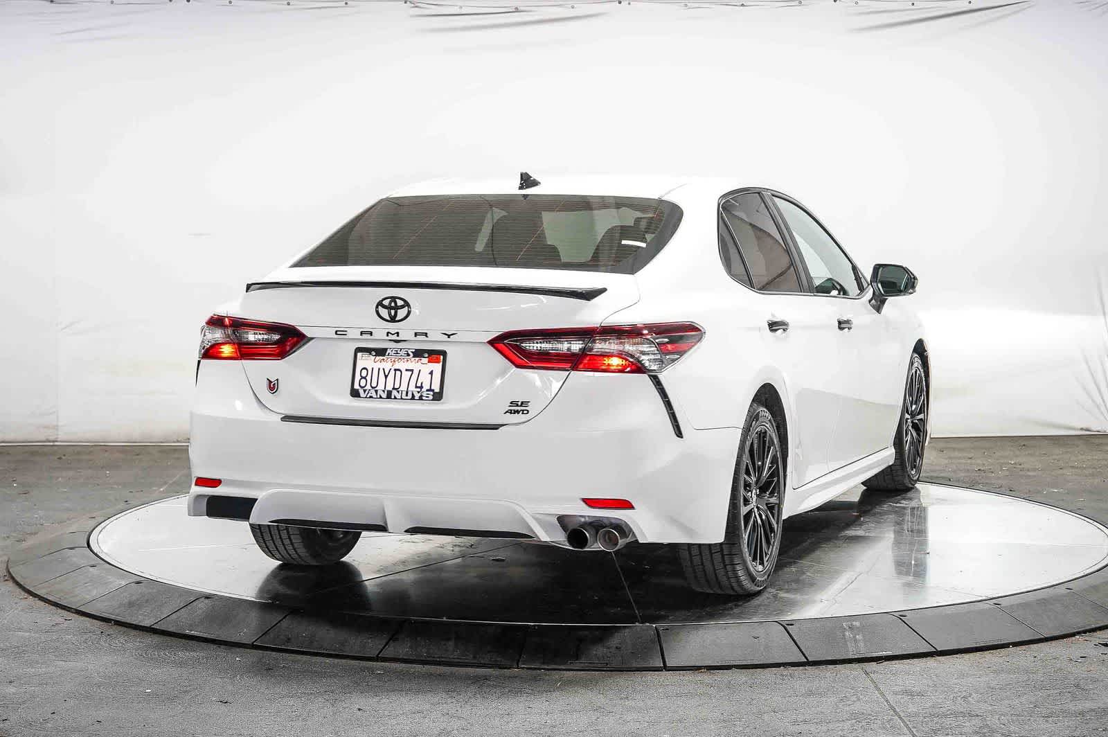 Toyota Camry SE Nightshade 2021