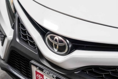 Toyota Camry SE Nightshade 2021
