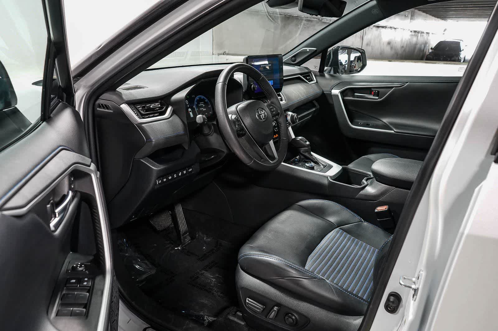 Toyota RAV4 Hybrid XSE 2023