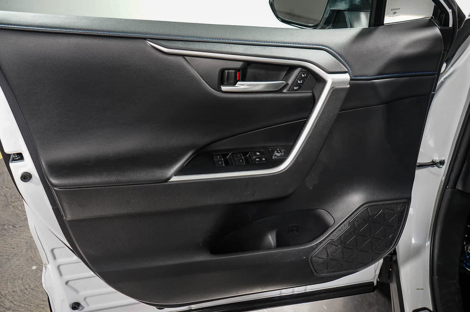 Toyota RAV4 Hybrid XSE 2023