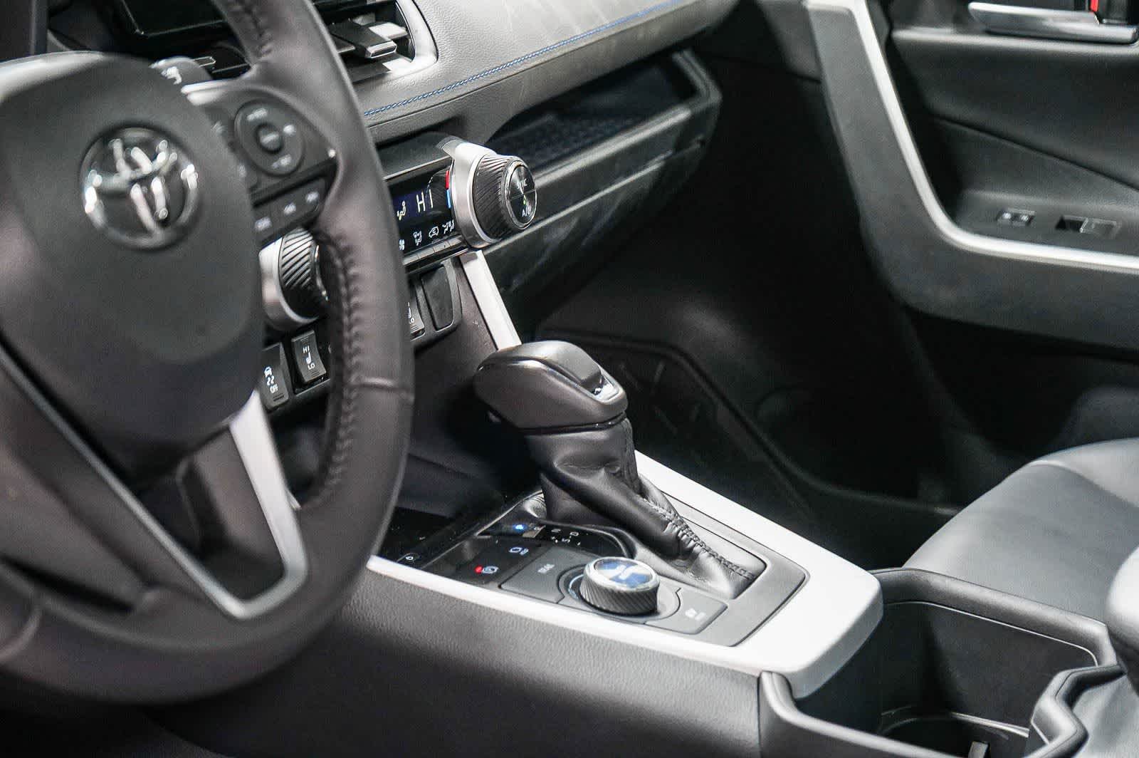 Toyota RAV4 Hybrid XSE 2023