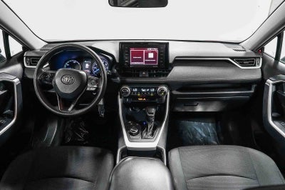 Toyota RAV4 Hybrid LE 2021