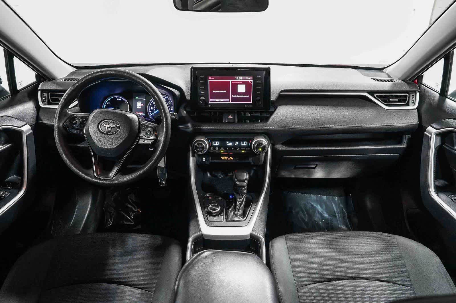 Toyota RAV4 Hybrid LE 2021