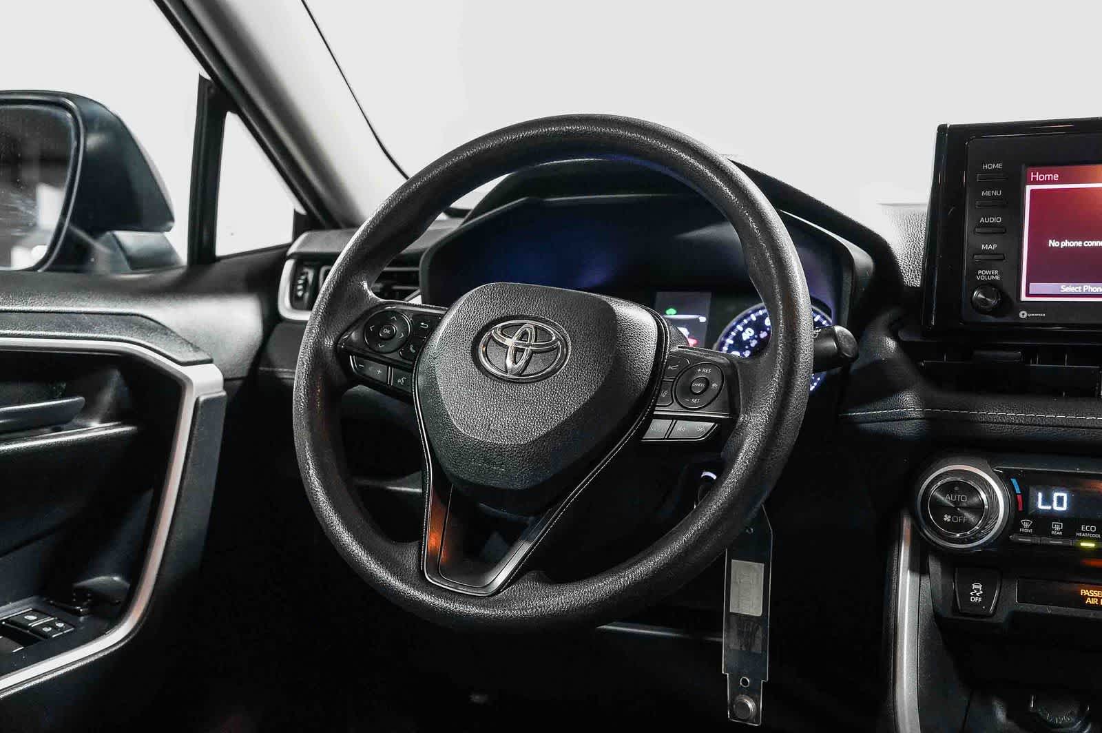 Toyota RAV4 Hybrid LE 2021