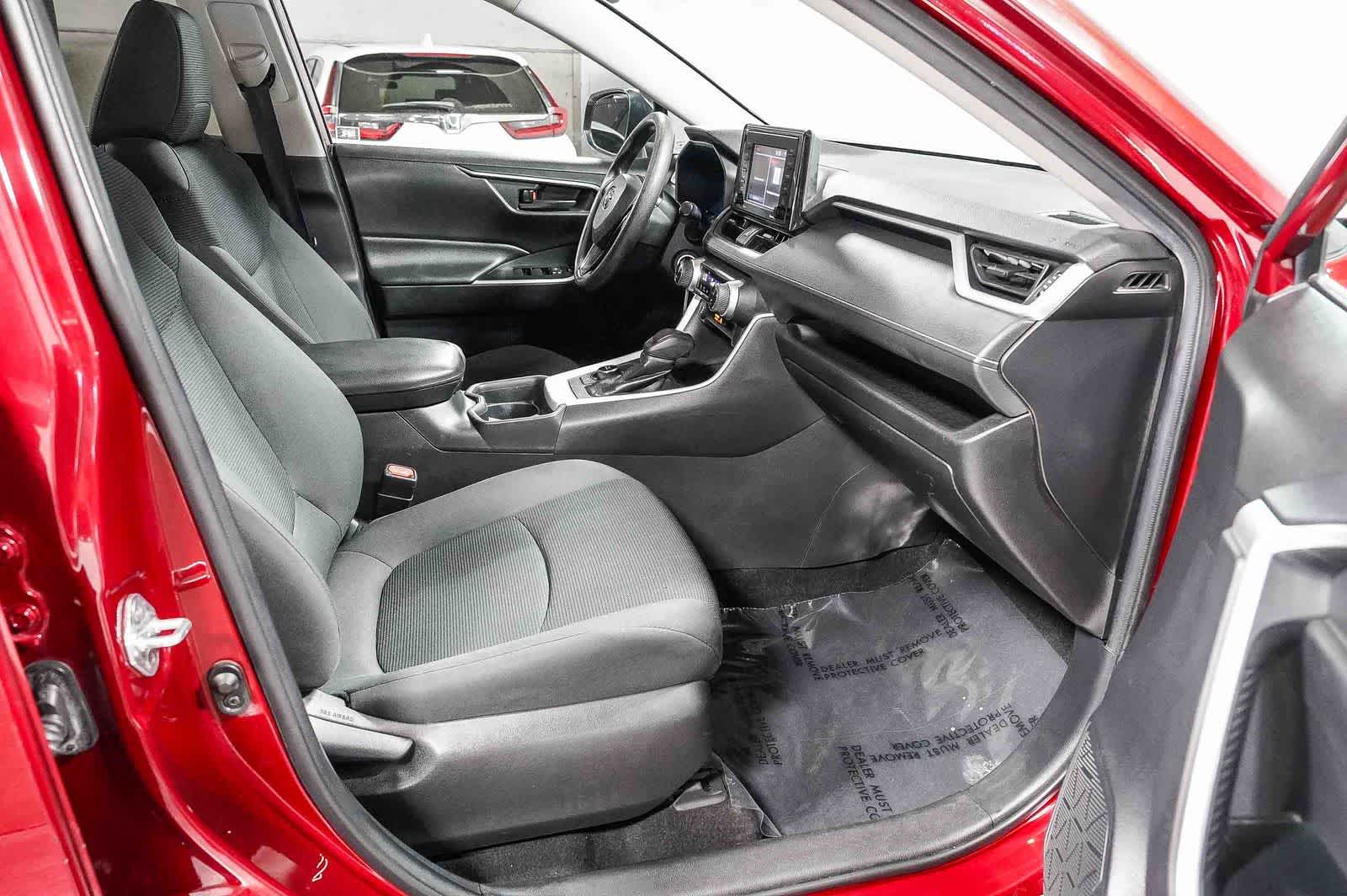 Toyota RAV4 Hybrid LE 2021
