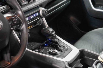 Toyota RAV4 Hybrid LE 2021