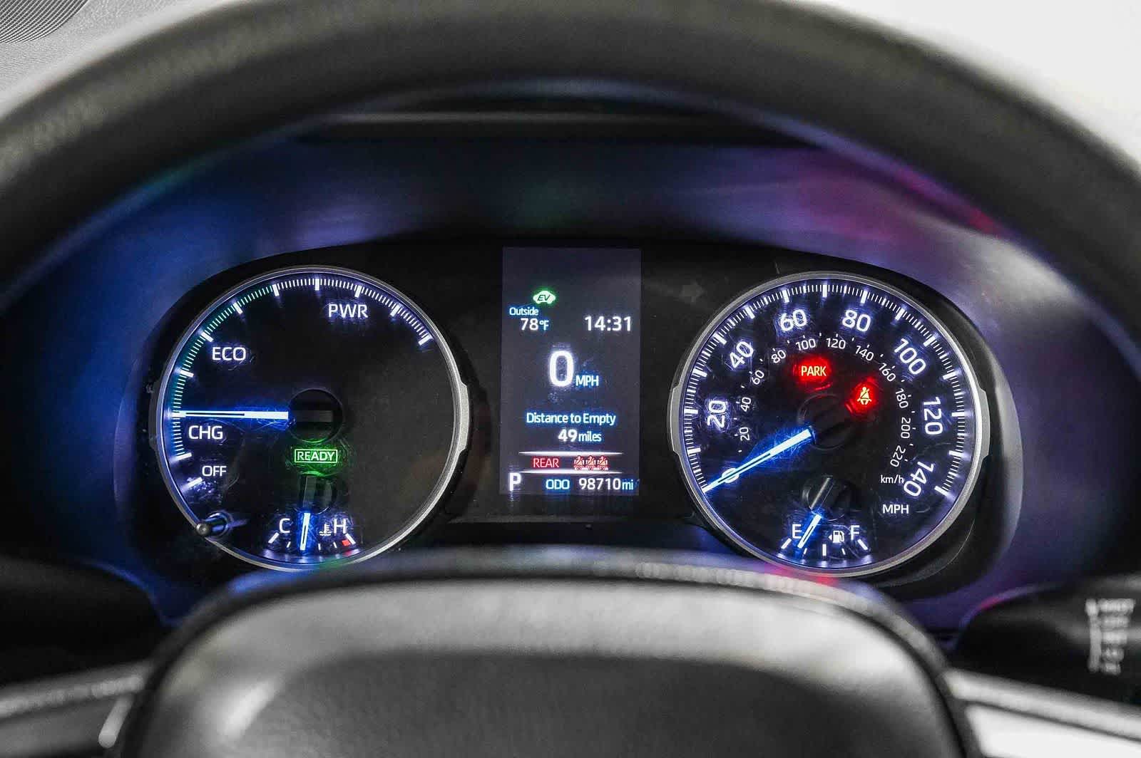 Toyota RAV4 Hybrid LE 2021