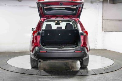 Toyota RAV4 Hybrid LE 2021