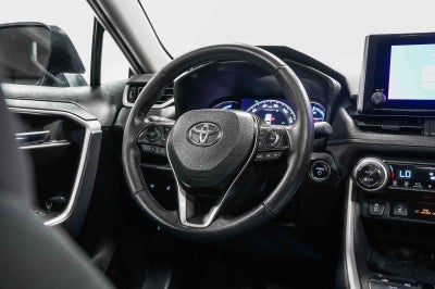Toyota RAV4 Hybrid XLE 2024
