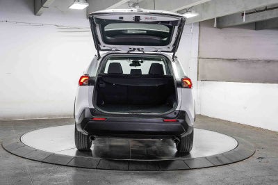 Toyota RAV4 Hybrid XLE 2024