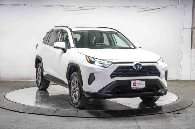 Toyota RAV4 Hybrid XLE 2024