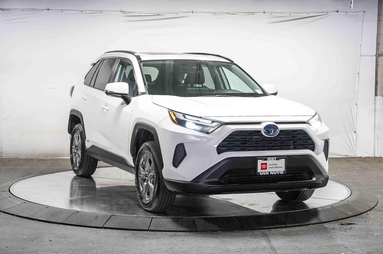 Toyota RAV4 Hybrid XLE 2024