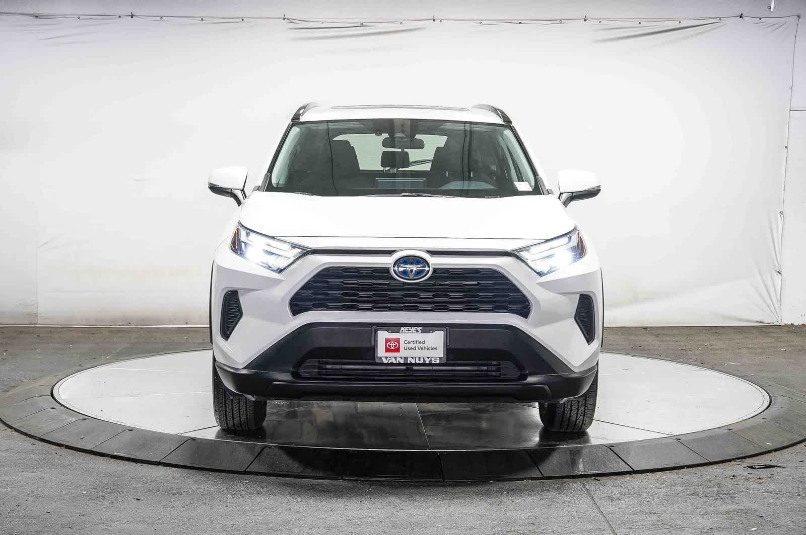 Toyota RAV4 Hybrid XLE 2024