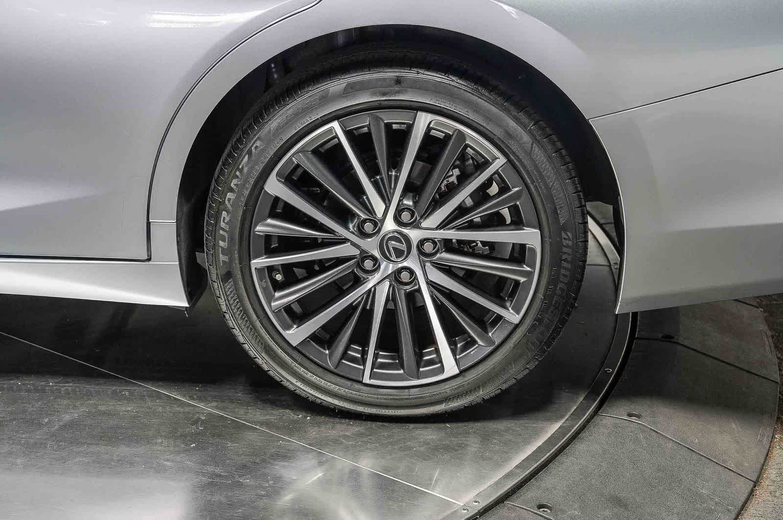 Lexus ES 300h 2025 ES 300h