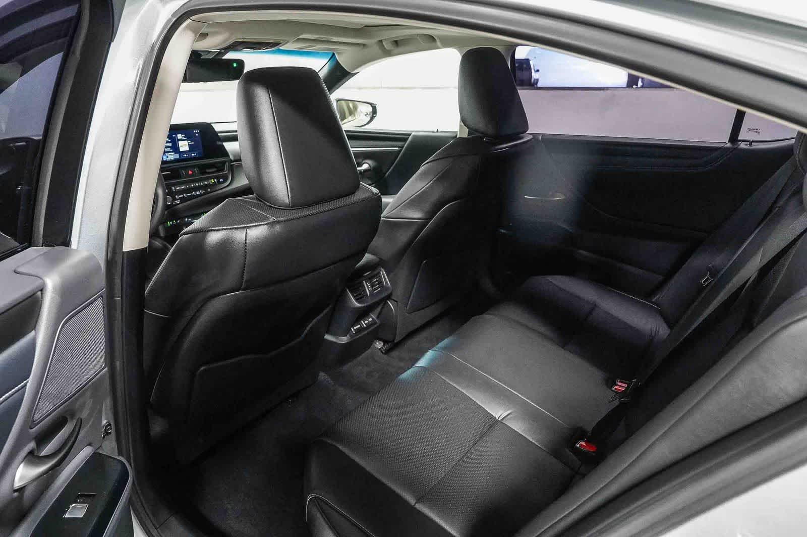 Lexus ES 300h 2025 ES 300h