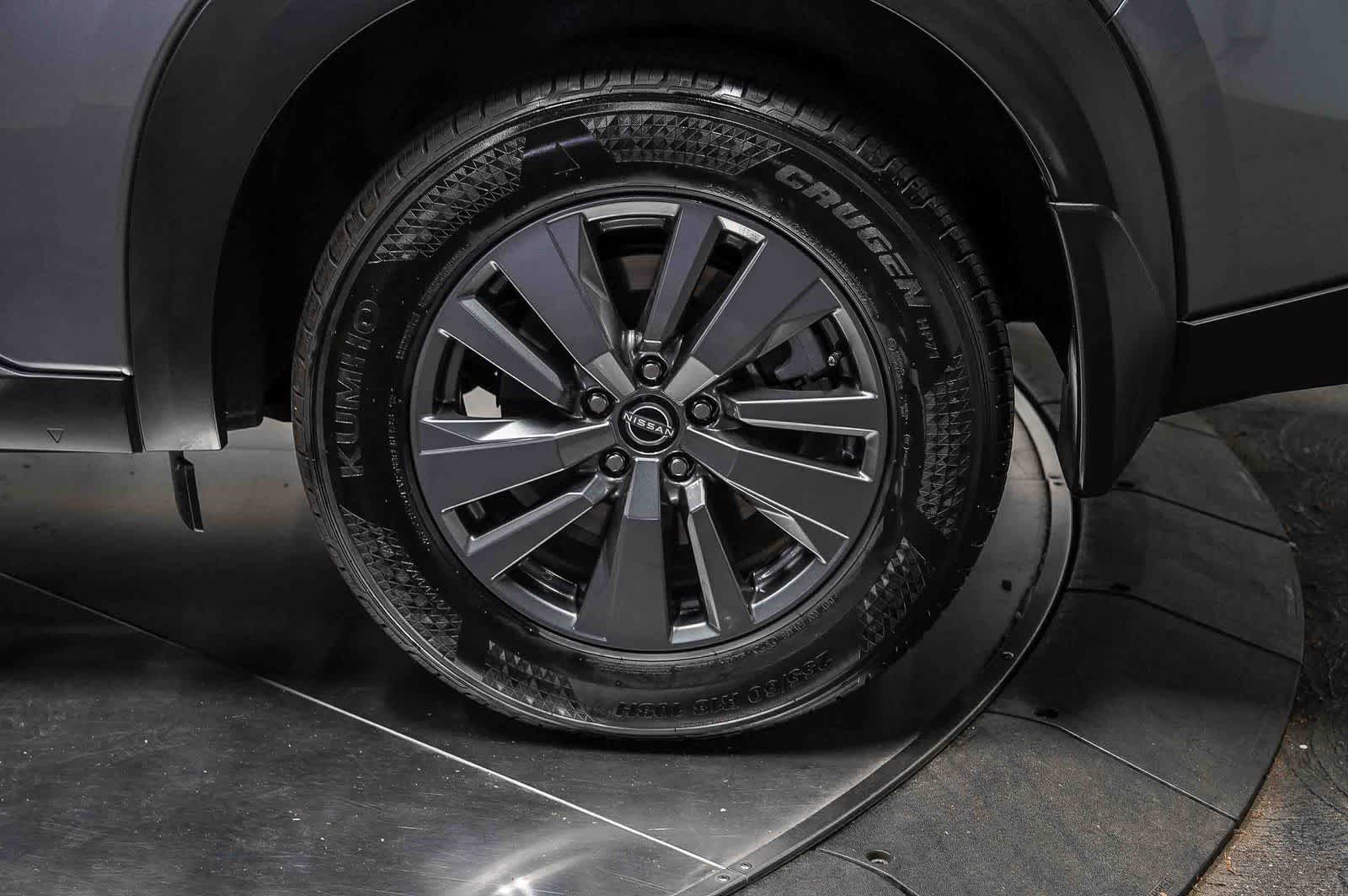 Nissan Pathfinder S 2024