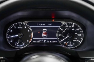 Nissan Pathfinder S 2024
