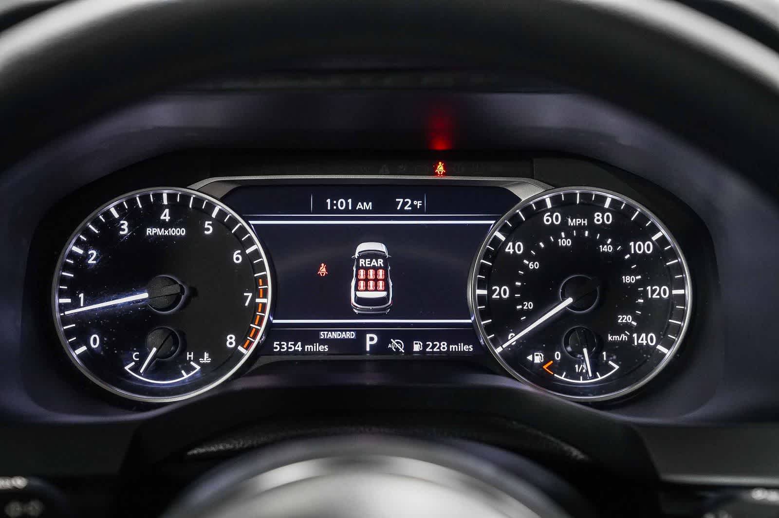 Nissan Pathfinder S 2024