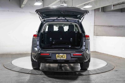 Nissan Pathfinder S 2024